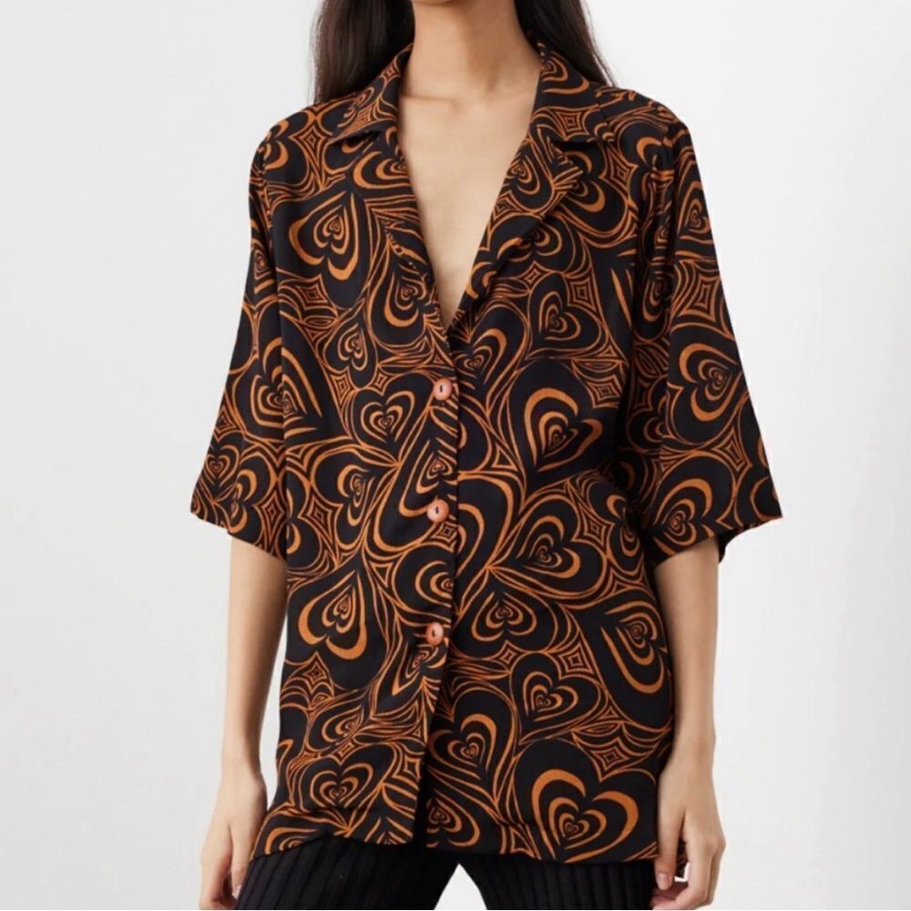 Lisa Says Gah Wild Hearts Alyssa Oversized Top Brown Button- Size XS